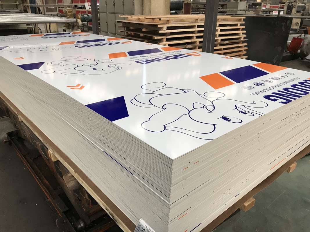 Ognioodporne FR B1 A2 ACP Produkcja Alucobond Drawing Aluminium Composite Panel for Cladding, Wall, Earfs and Interior Decoration