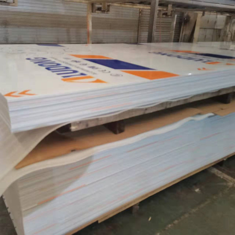 A2 B1 Ognioodporne aluminiowe panele kompozytowe 4 mm arkusz ACP pokryty PE / PVDF Producent płyty ACM na zewnątrz budynku