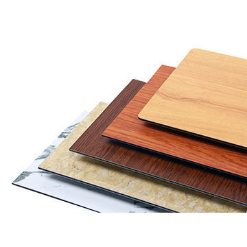 Bezpieczne opakowanie Panel kompozytowy z drewna aluminiowego 4 mm, powłoka PVDF, izolacja akustyczna dla panelu ściennego lotniska Alucobond Grade