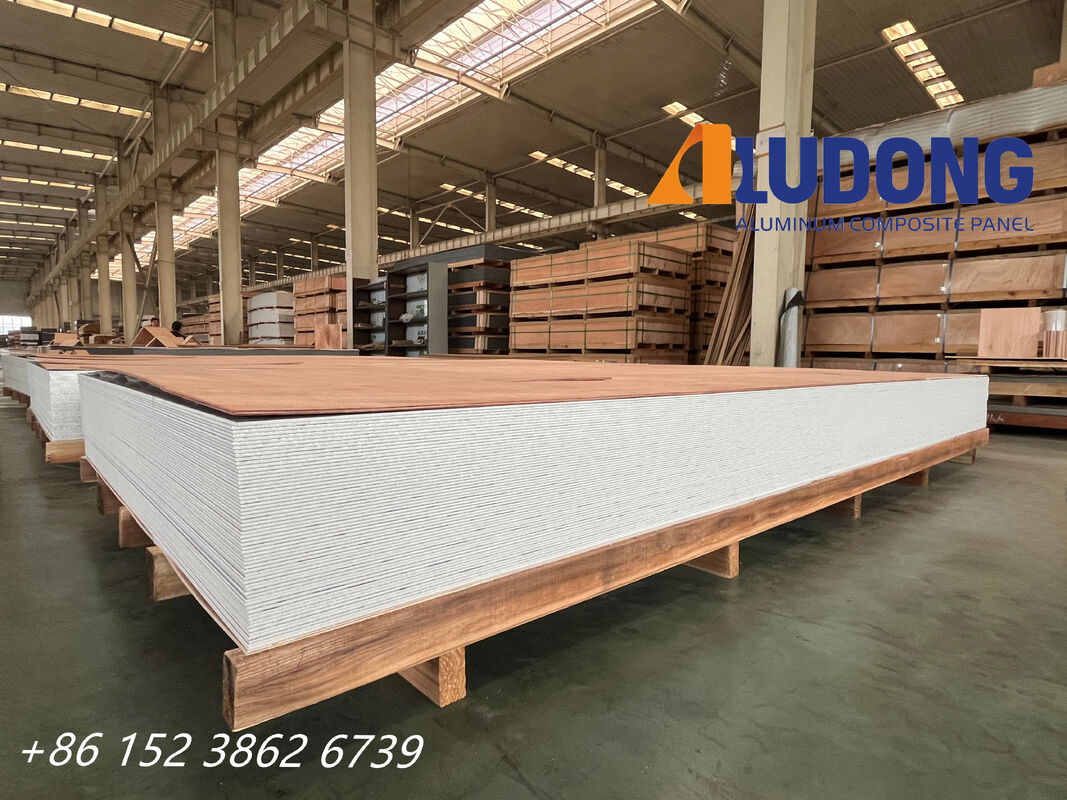 FR B1 PVDF powlekany ognioodporny aluminiowy panel kompozytowy grubość 4 mm dla budynków