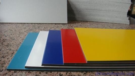 Maksymalny rozmiar osiąga 2000 * 6000mm Panel kompozytowy z aluminium Ostateczne rozwiązanie dla potrzeb budowlanych