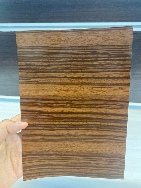 Panel kompozytowy z aluminium w kolorze drewna PVDF o szerokości 1,57 m