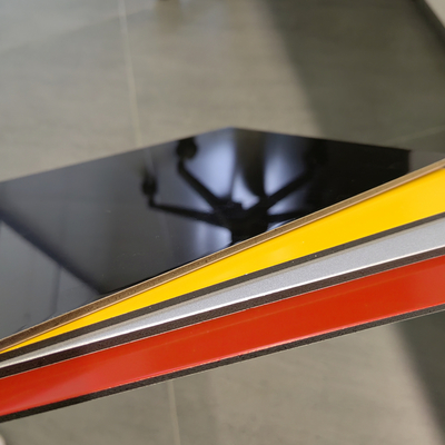 1220mm PE Czarny kolor Aluminiowy panel kompozytowy Arkusze ACP do dekoracji