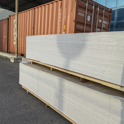 Zastosowany wodoodporny Alucbond Flexible Fireproof Aluminium Composite Panel For Curtain Wall Eaves Wewnętrzne schronienie